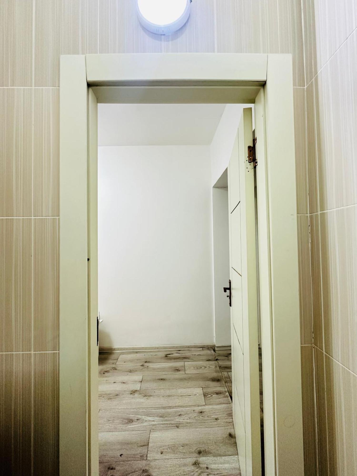 Квартира Для Большой Семьи Almaty Exterior photo